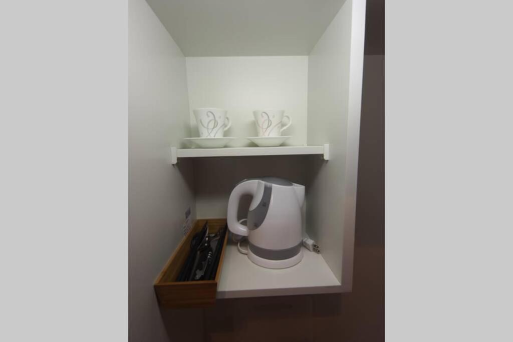 【great Location!】near Shinjuku Sta./girls #302