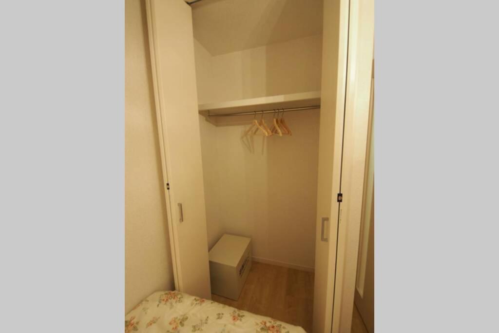【great Location!】near Shinjuku Sta./girls #302 *