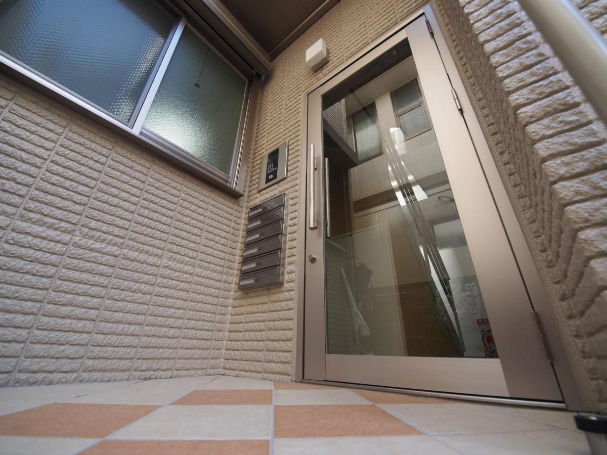 【great Location!】near Shinjuku Sta./girls #302 *